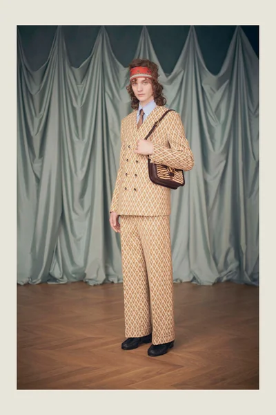 Look 71